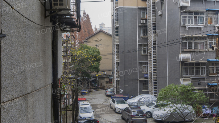 黄浦大街194号外景图