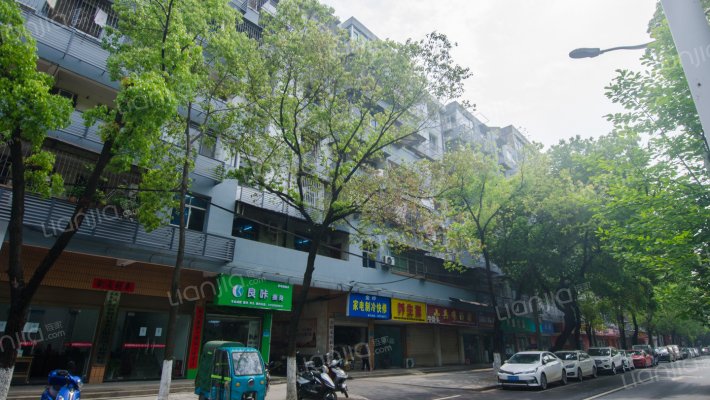 旅游公司宿舍外景图