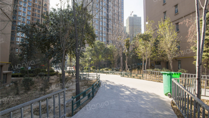 黄岗寺嵩山路小区外景图