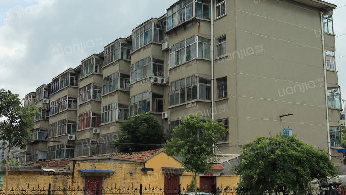 红旗小区外景图