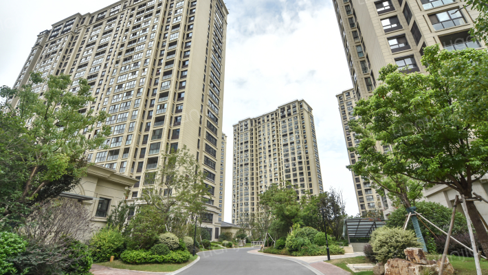 万泰时代城悦府外景图