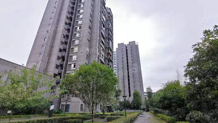 天王星铂晶城外景图