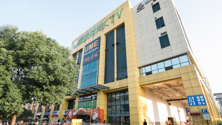 西城广场外景图