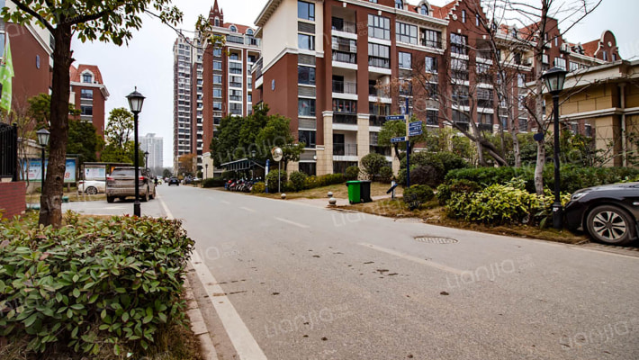 新华联青年城外景图