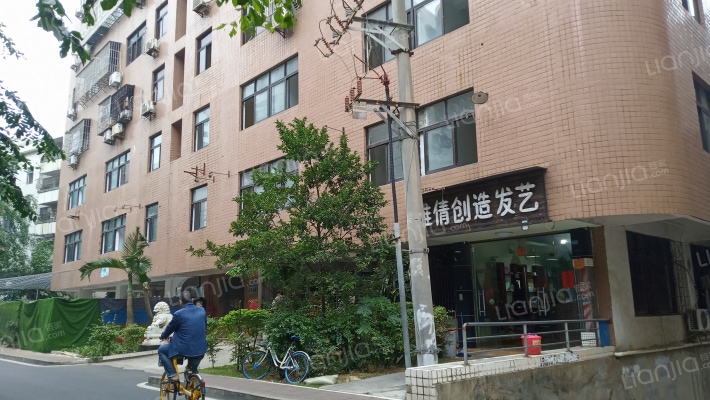 钰泉大厦外景图