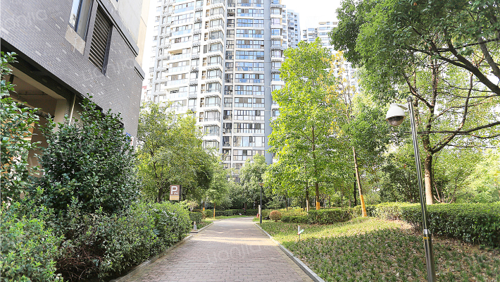 万达广场C区外景图