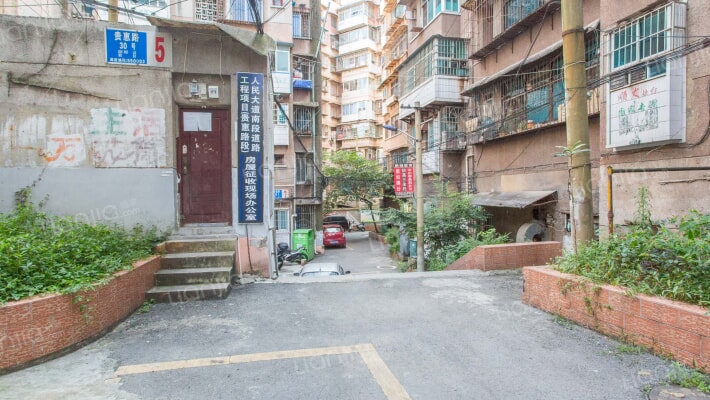 贵惠路82号院落外景图