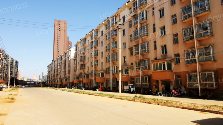 新建区小平小道廉租房外景图