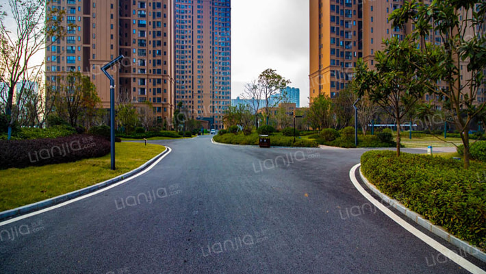 光谷悦城外景图