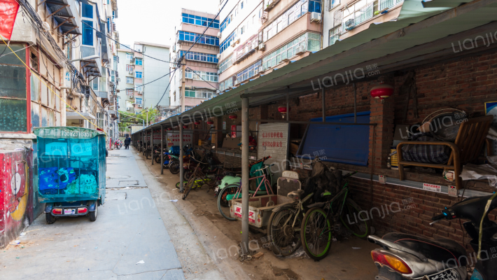 兴华南街8号院外景图