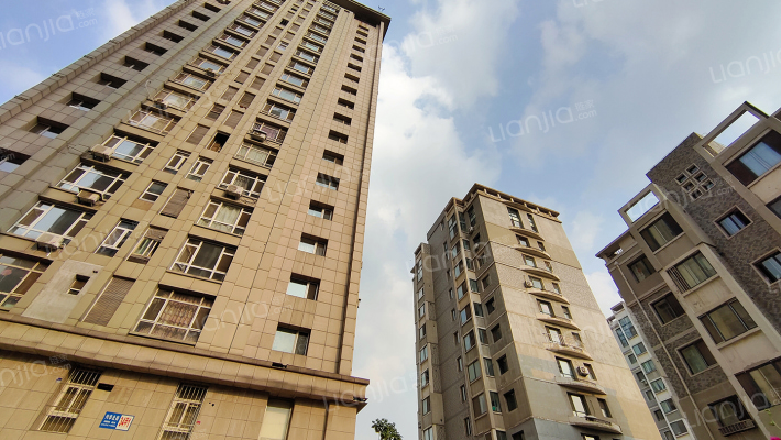 君临天下梧桐别院外景图