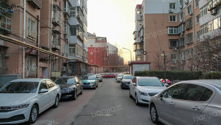 瑞泰公寓外景图