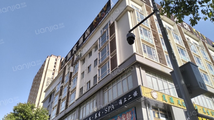 富润生活广场外景图