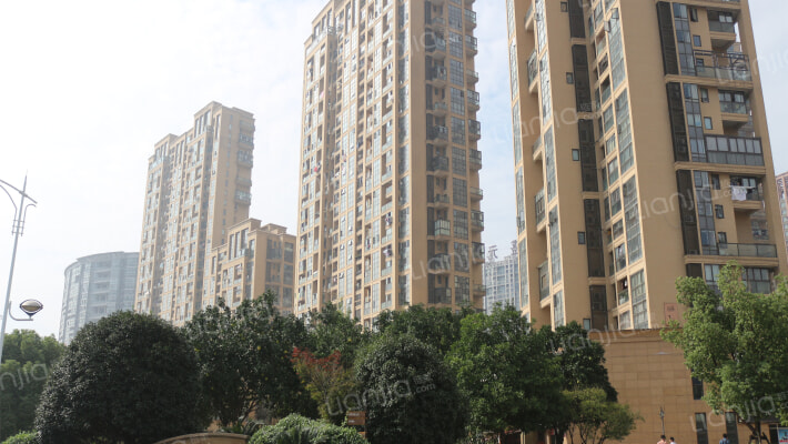 钱江水晶城外景图