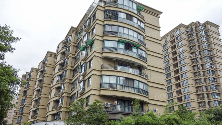 正中尚品庭院外景图