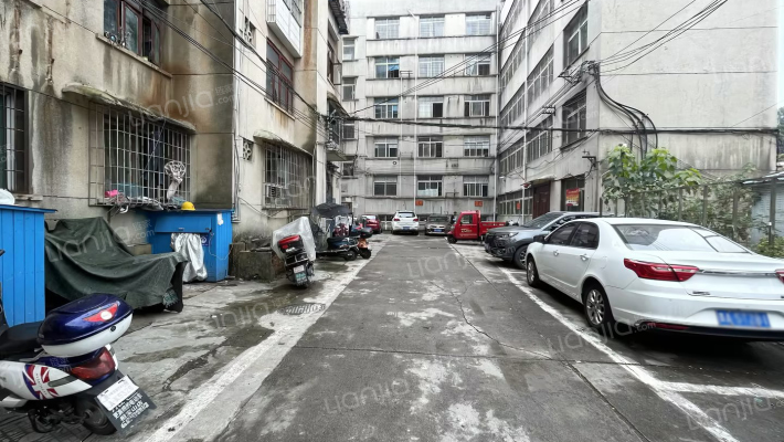 百花山路72号外景图