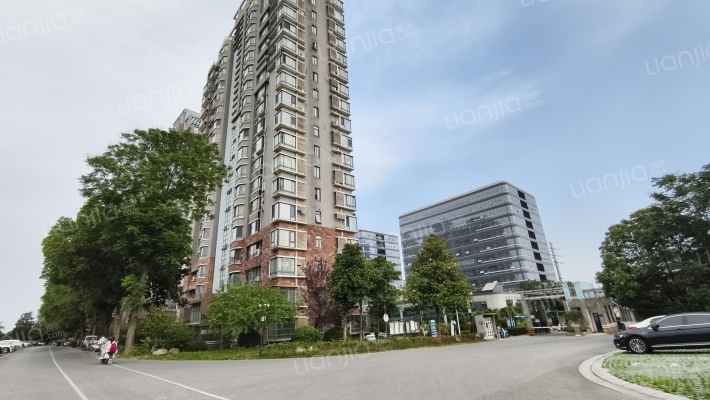 天秀湾花园外景图