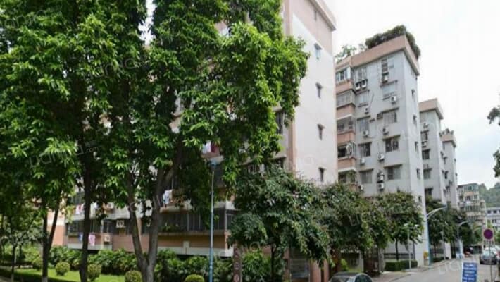 华师大学宿舍中区外景图