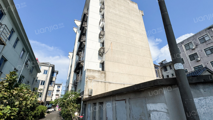 农业银行宿舍楼外景图