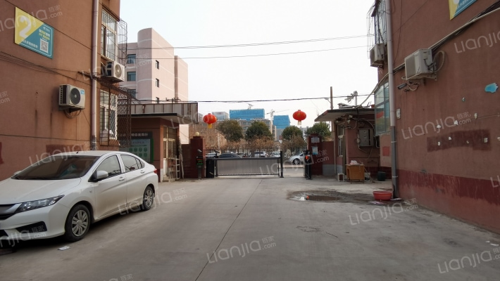 振头乡政府宿舍外景图