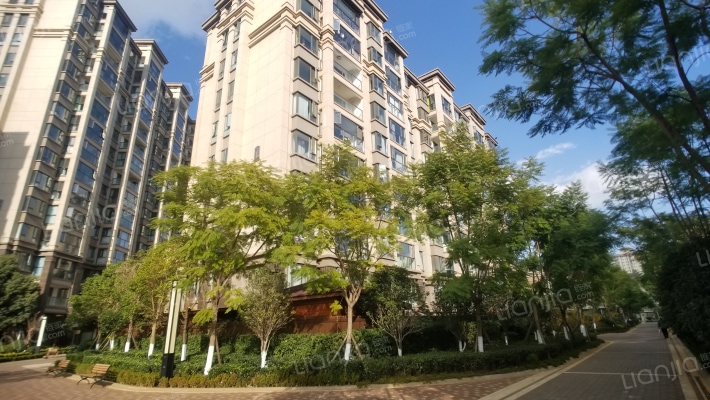 都铎城邦9号院外景图