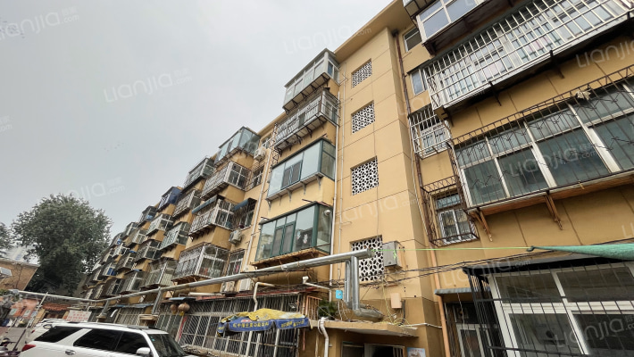 温明路13号院外景图