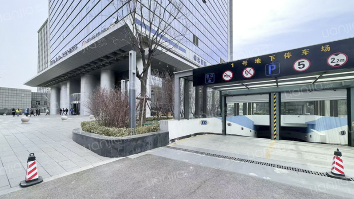 信达国际金融中心外景图