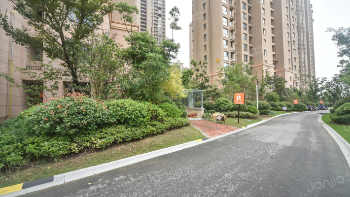 中南世纪城景城一期外景图