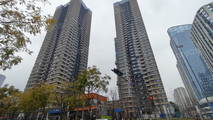 中铁天圆卓越广场外景图