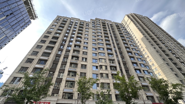 绿地IFC中央公馆B3区外景图