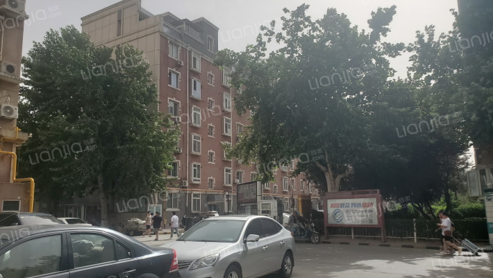 天山花园外景图