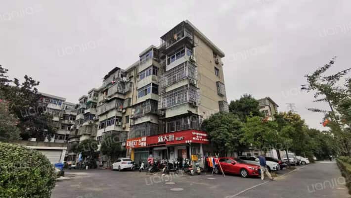 转塘直街小区外景图