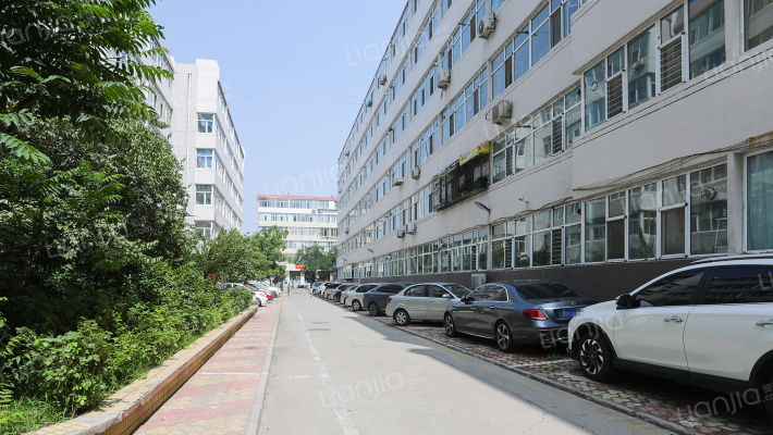 锅炉厂宿舍外景图