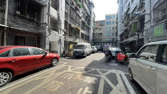 静园外景图