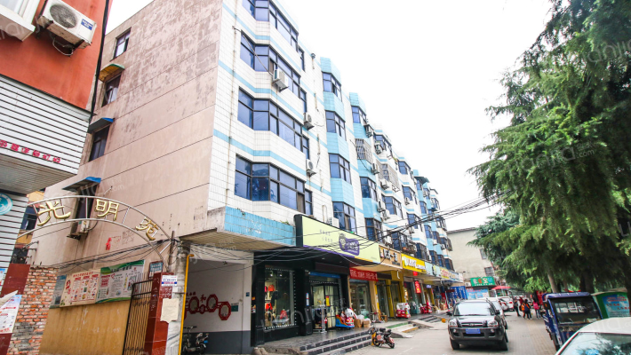 五一路办事处家属院外景图