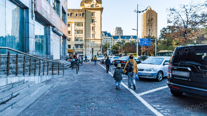 宝捷广场外景图