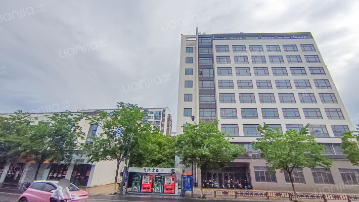 青镇路348号外景图