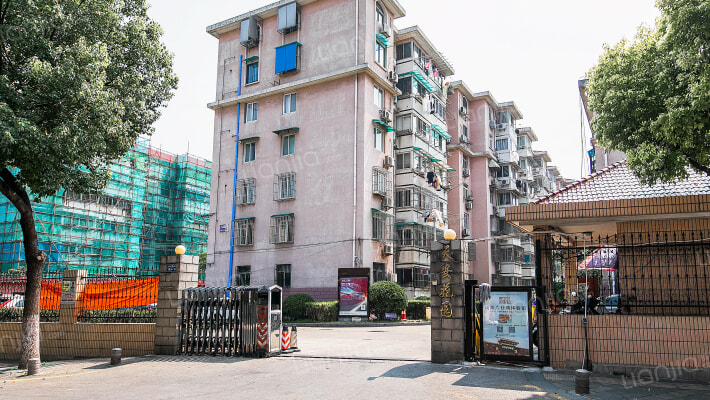 天安花园外景图