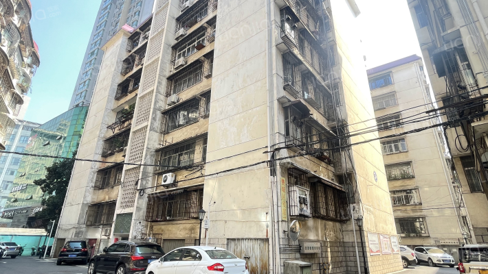 樊城区政府家属院炮铺街6号外景图