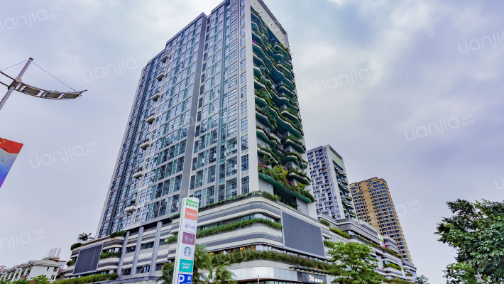 碧桂园·总部新翼广场外景图