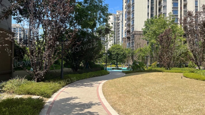 黛山华庭外景图