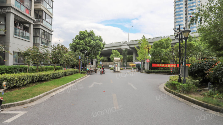 长征家苑外景图