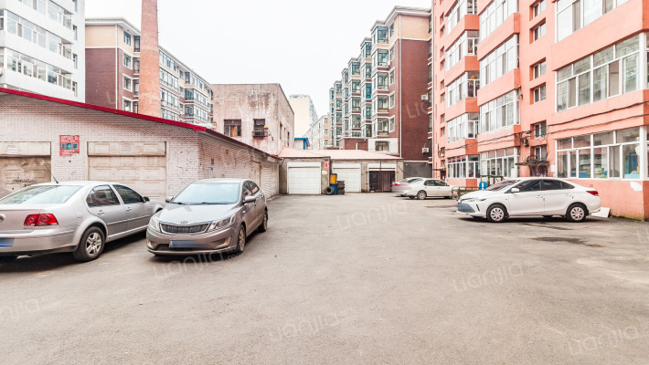 房产小区外景图