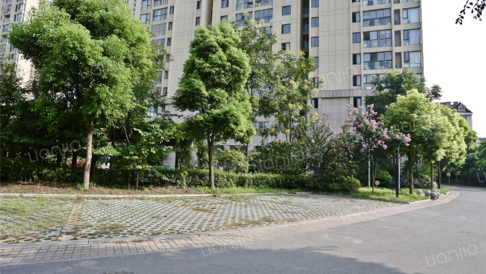 宝业东城广场外景图