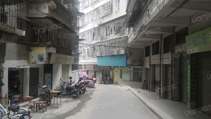 中华市场邮电宿舍外景图