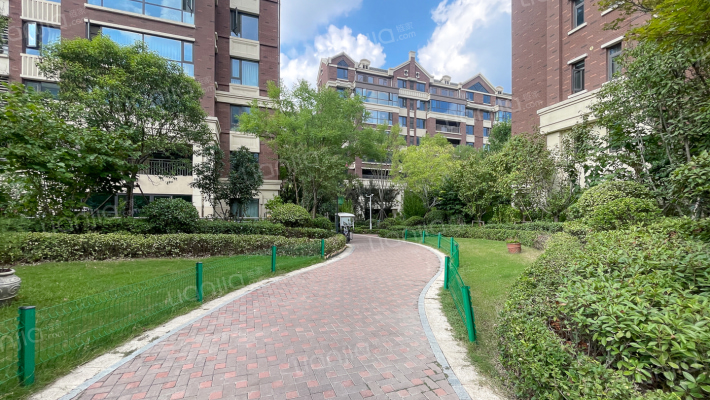 锦艺悦城1号地外景图