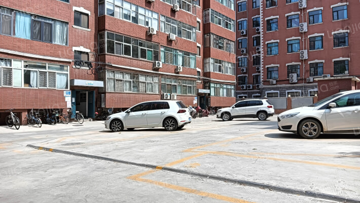 石家庄外国语学校宿舍外景图