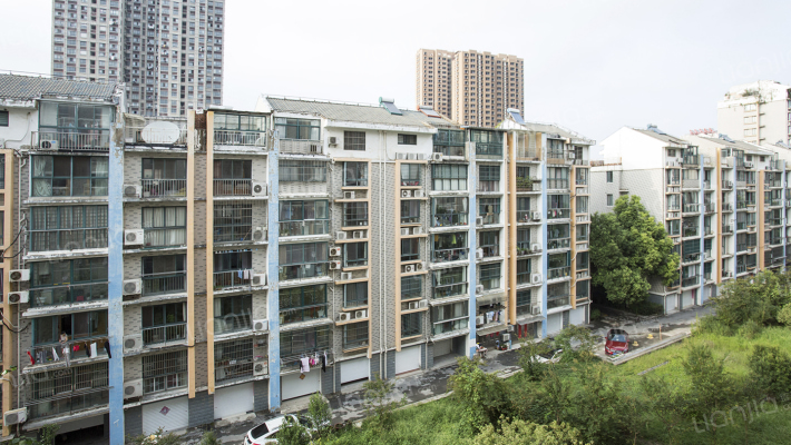 怡景花园外景图