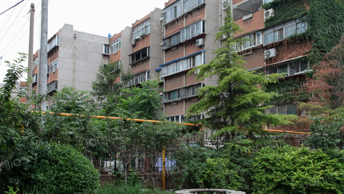 泉舜小区外景图