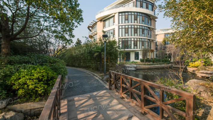 中凯铂宫外景图